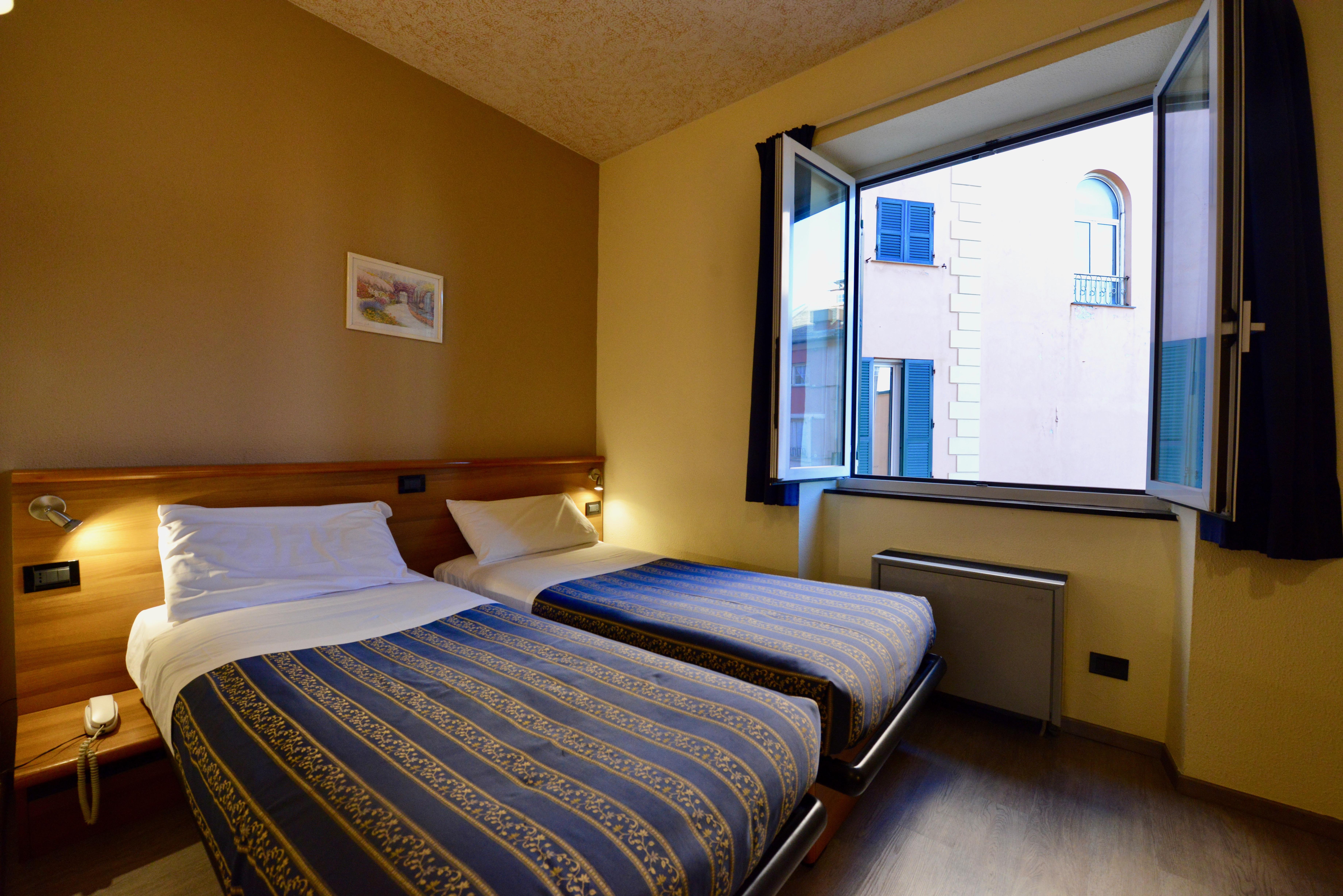 Hotel Europa Генуя Екстер'єр фото