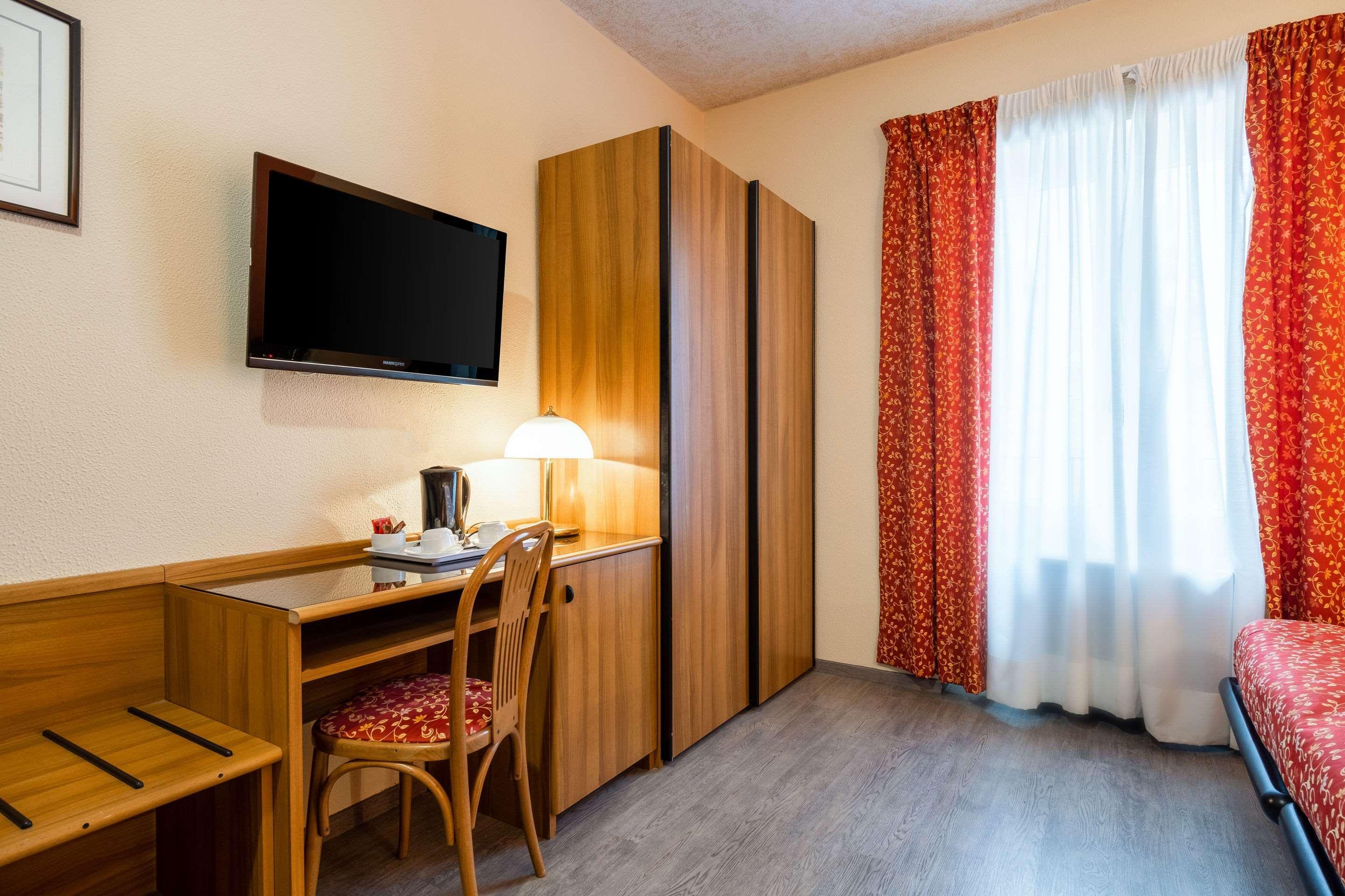 Hotel Europa Генуя Екстер'єр фото