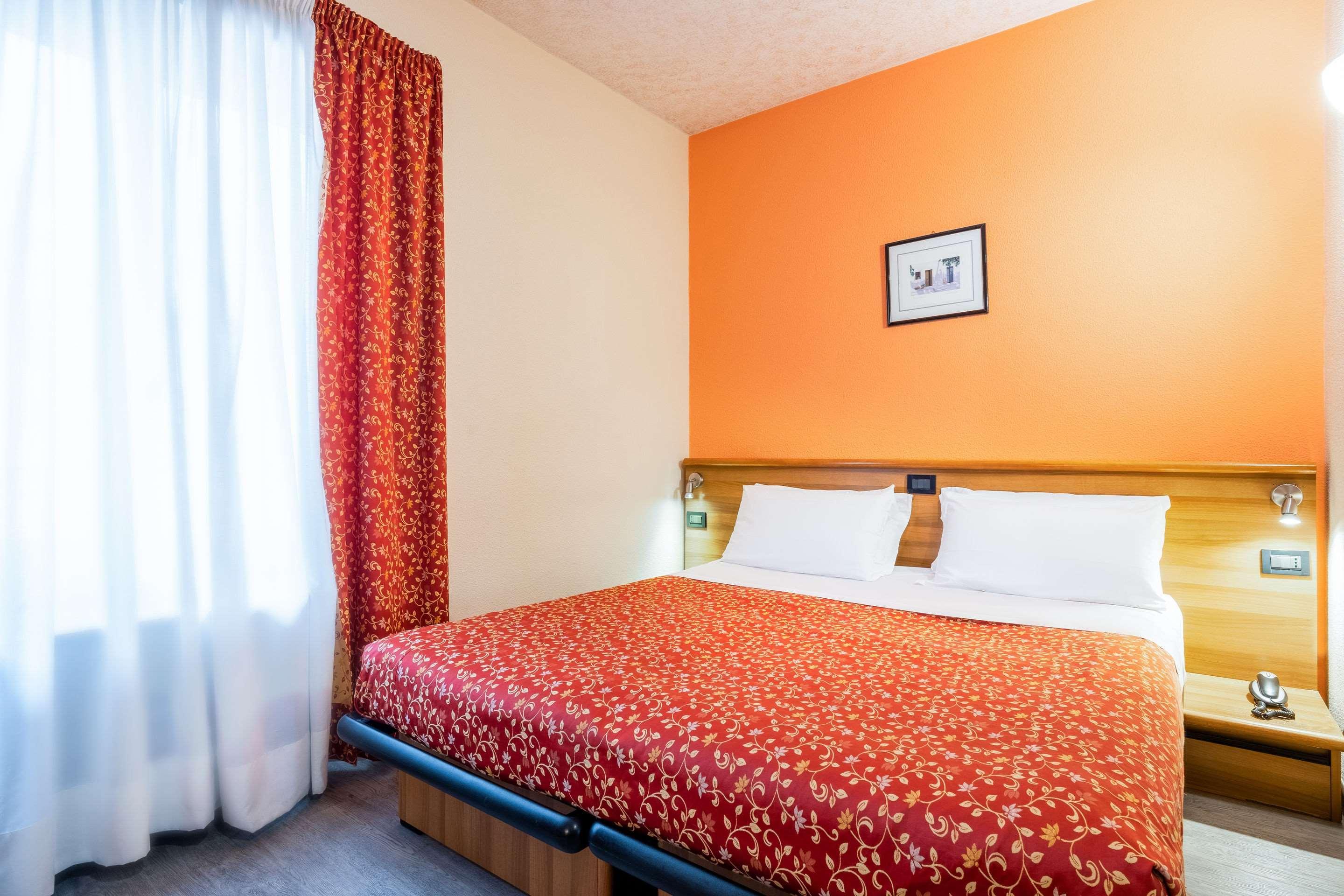 Hotel Europa Генуя Екстер'єр фото
